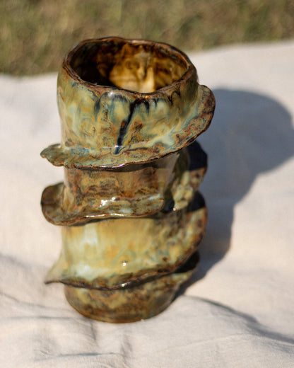 Jarra Flores Irregular Cerâmica Artesanal Verde Castanha Forma Orgânica Feita à Mão Portugal