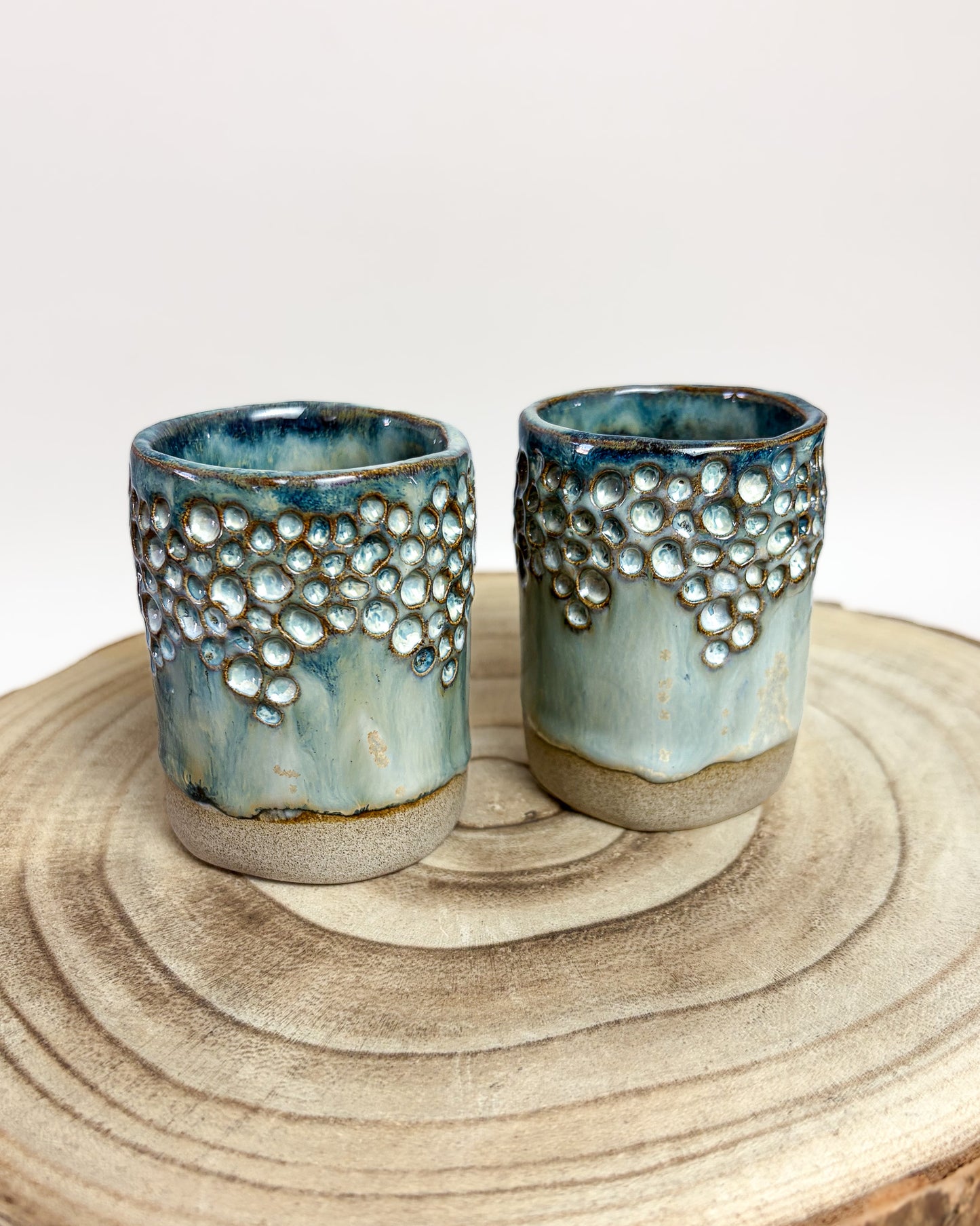 Conjunto 2 Copos Café Texturados Cerâmica Artesanal WAVES